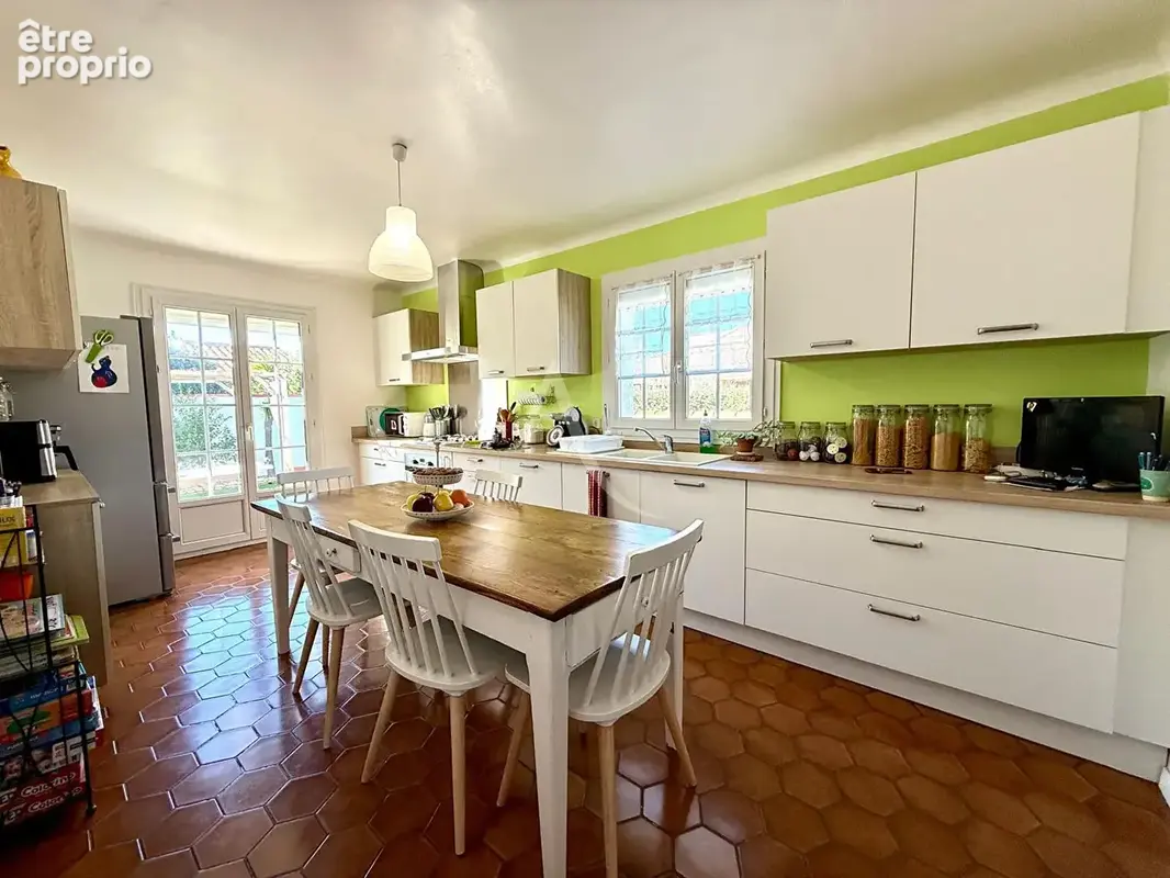 MEZE maison 6 pièces avec dépendance - photo 4