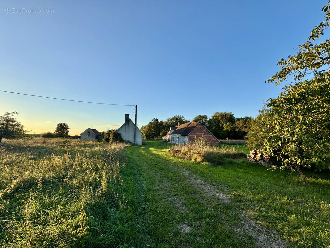 Maison à VILLEMOUTIERS