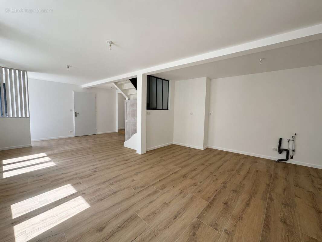 Maison 4 pièces 160 m² à vendre à Cognac (16100) - photo 3