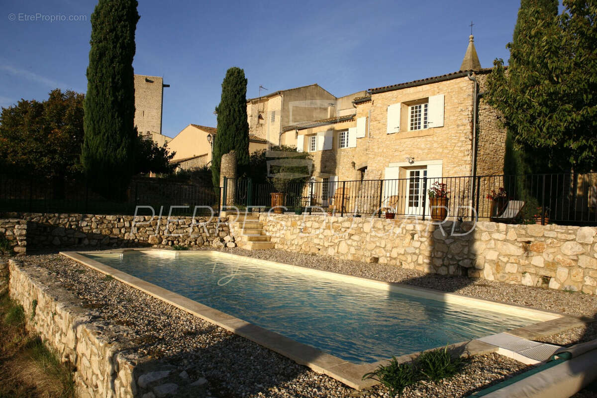 Maison à LA ROUVIERE