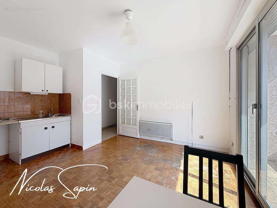 studio avec balcon et place de parking - photo 10