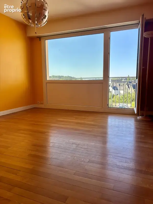 Quimper   appartement t3 avec balcon, belle vue degagee et parking privatif - photo 2
