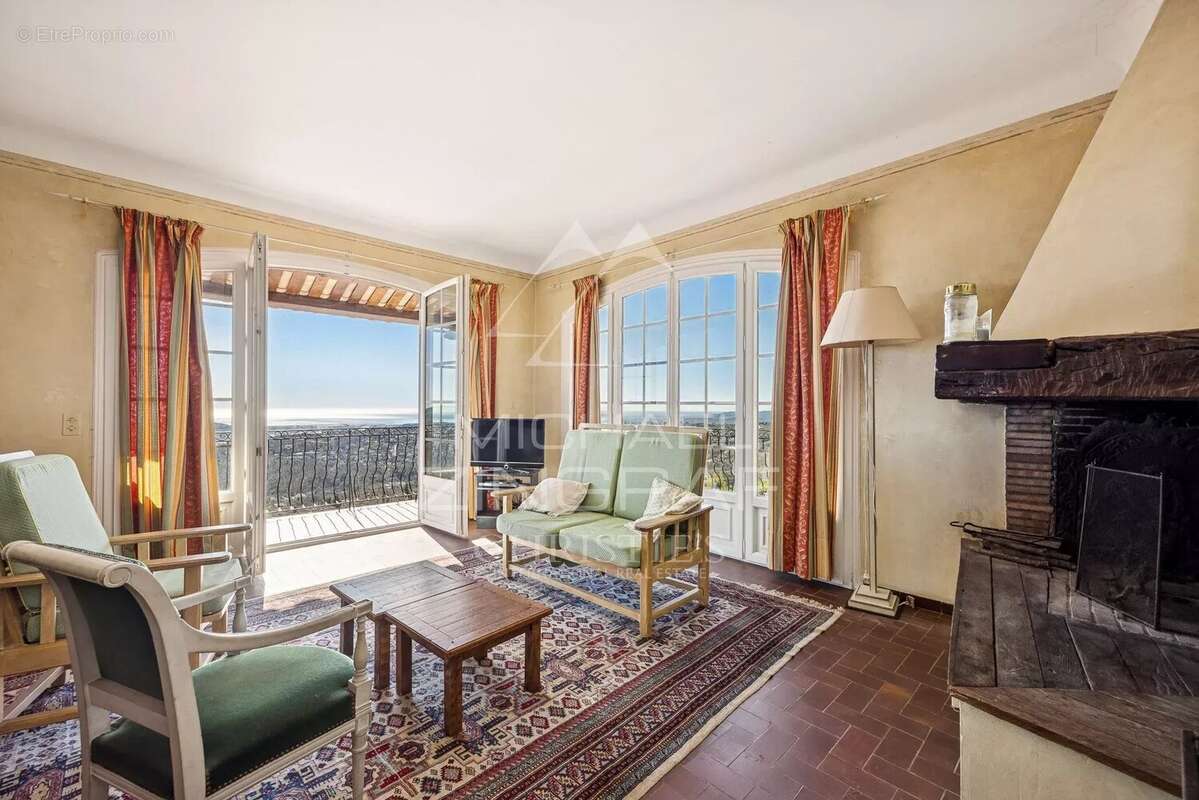 Maison à SAINT-JEANNET