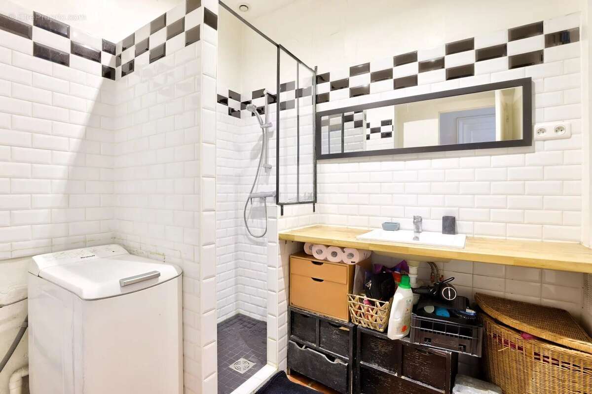 Appartement à PARIS-11E