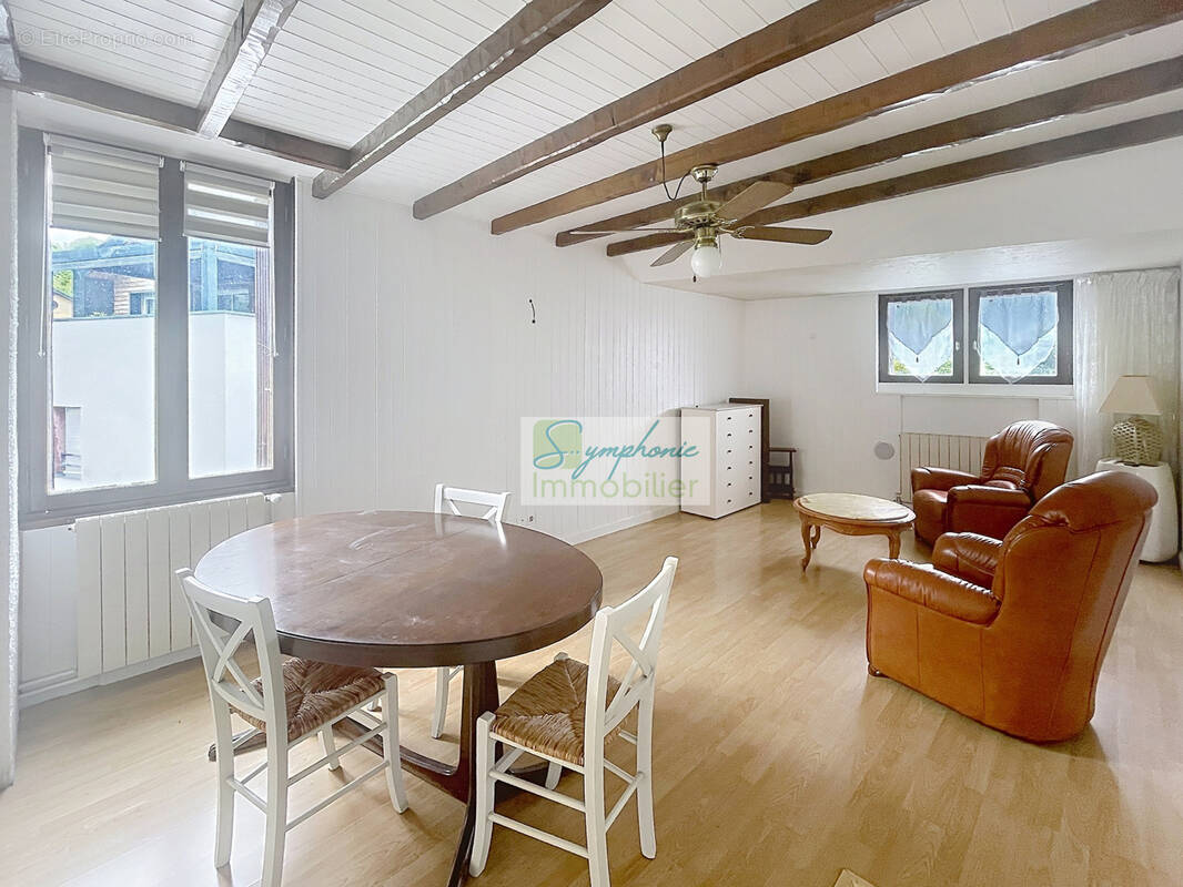 Appartement à SAINT-ALBAN-LEYSSE