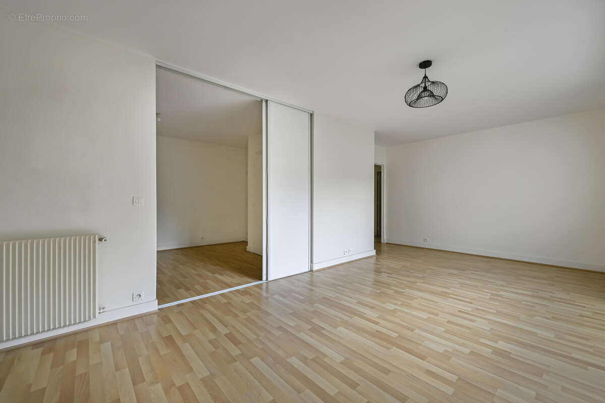 Appartement à PARIS-12E