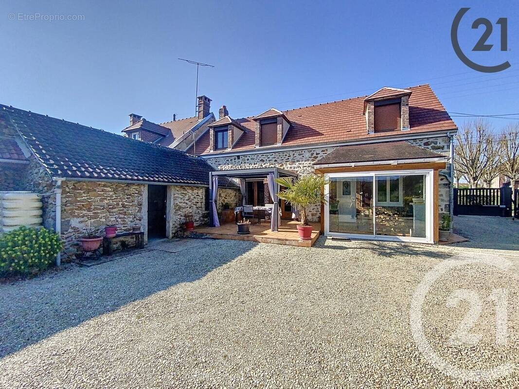 Maison à SAINT-NICOLAS-LA-CHAPELLE