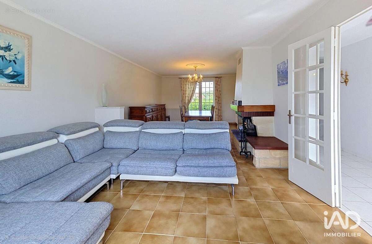 Maison 123 m² à Saussay  - photo 2