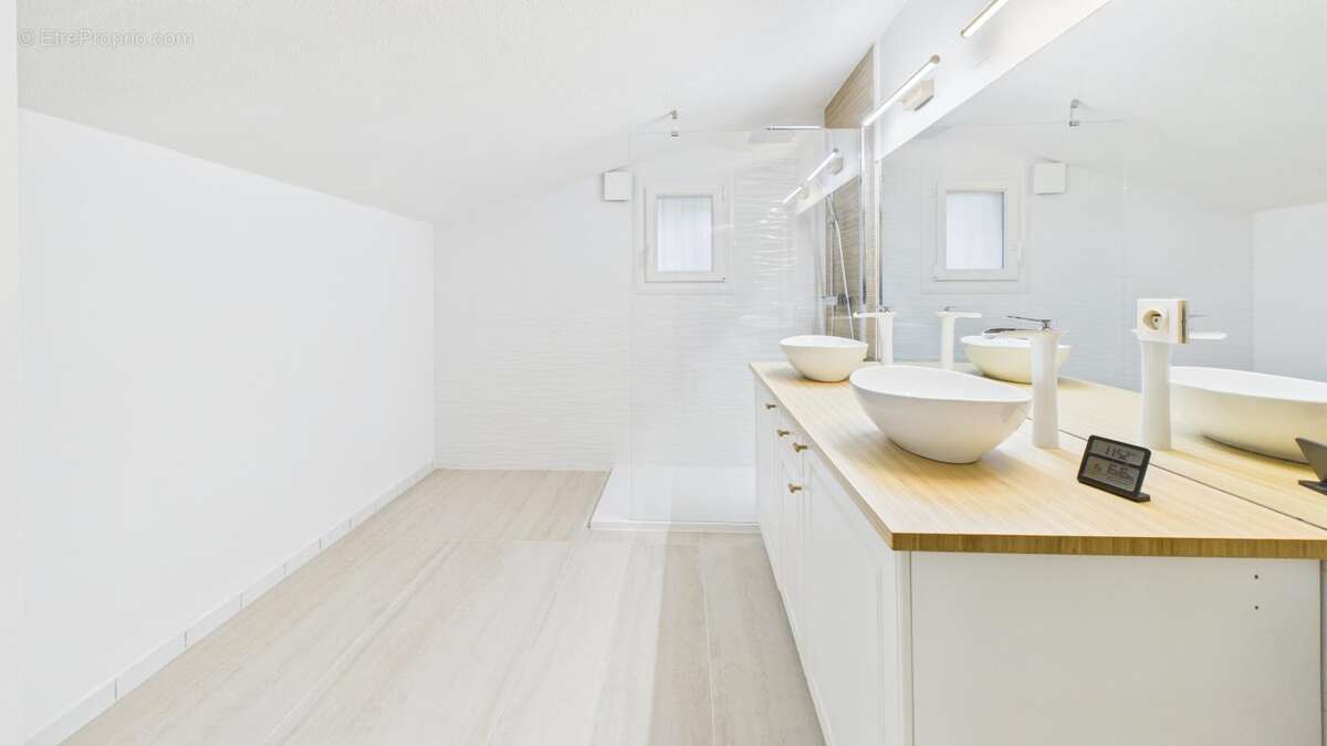 Maison à SAINT-PERAY