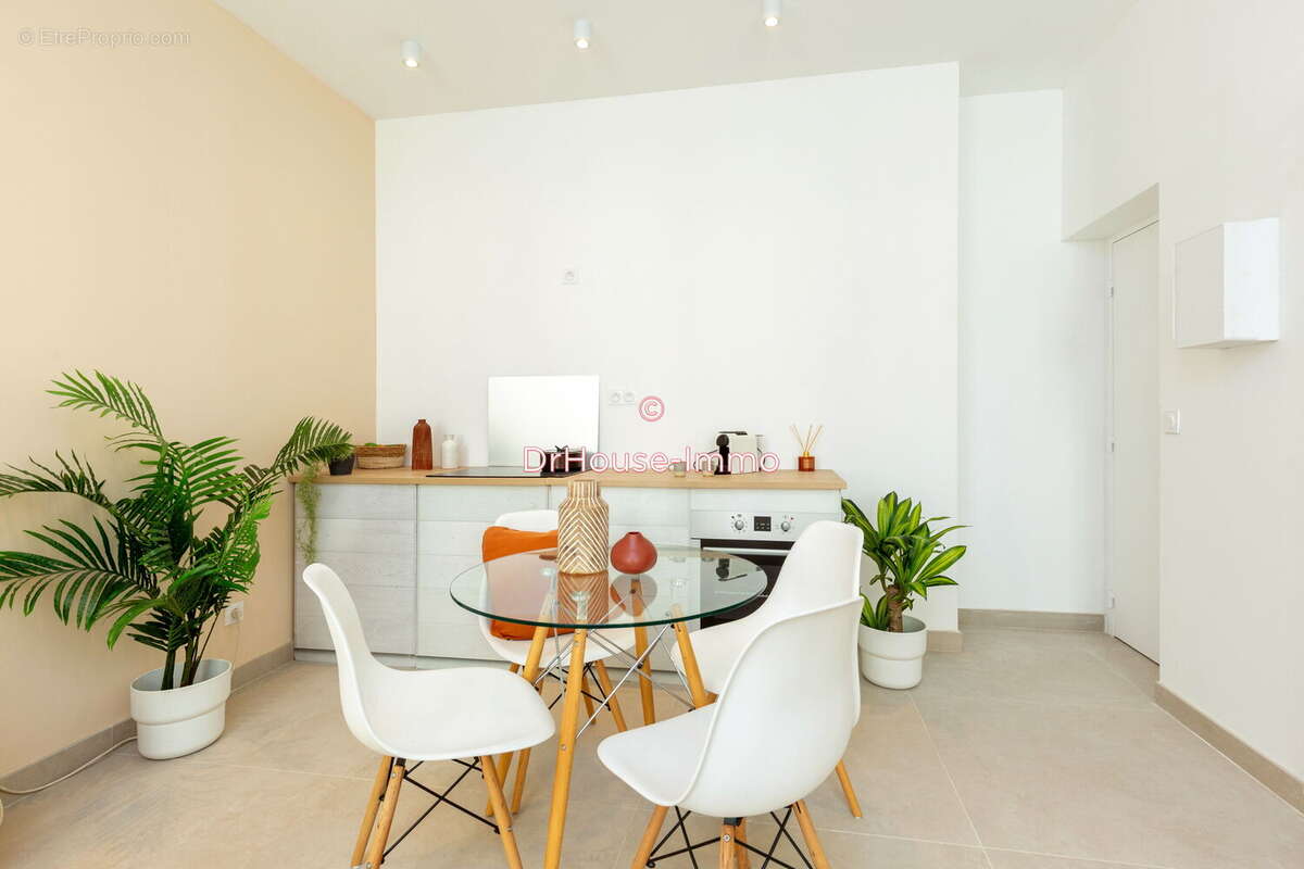 Appartement à MARSEILLE-8E