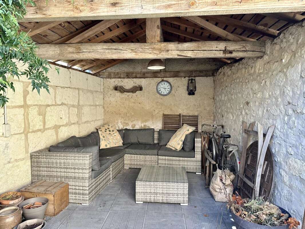 Maison à AUBETERRE-SUR-DRONNE