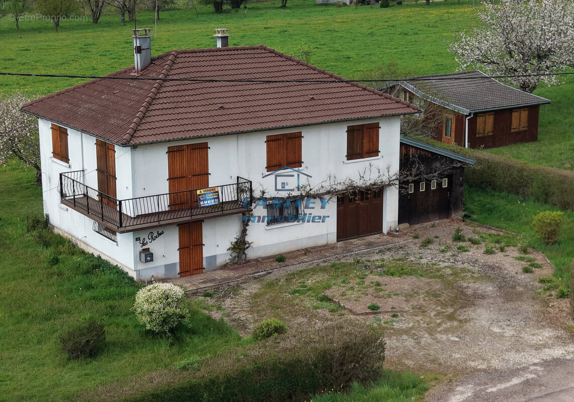 Maison à TERNUAY-MELAY-ET-SAINT-HILAIRE