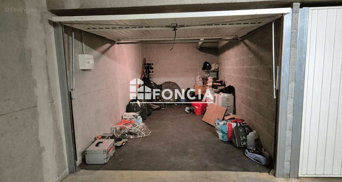Parking à ECHIROLLES