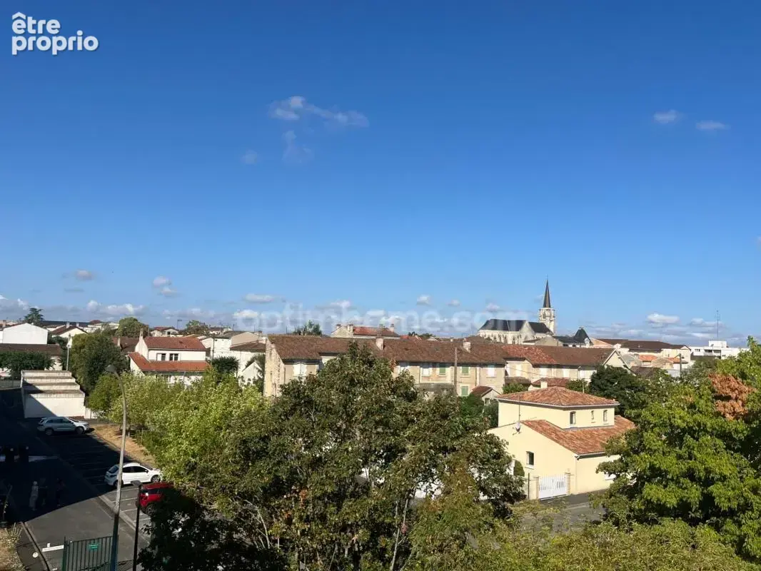EN EXCLUSIVITÉ ! Appartement 52m² avec vue panoramique - Cognac (16) - photo 5