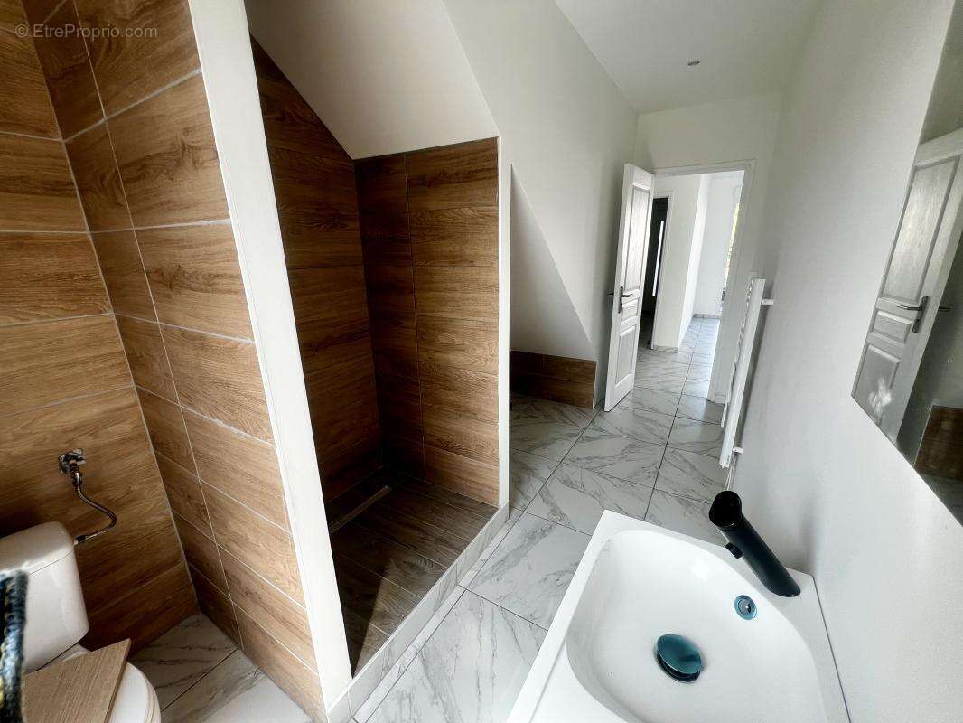 Appartement à MONS-EN-BAROEUL