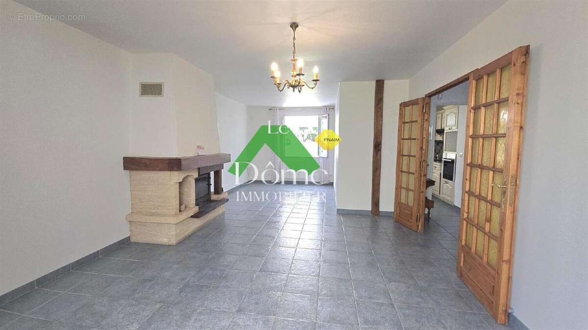 Maison à ESCHES