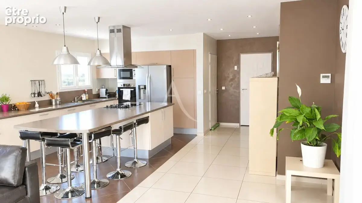 Villa Villeveyrac T7 de 265m² avec piscine - photo 9