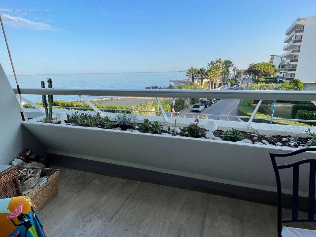 Appartement à VILLENEUVE-LOUBET