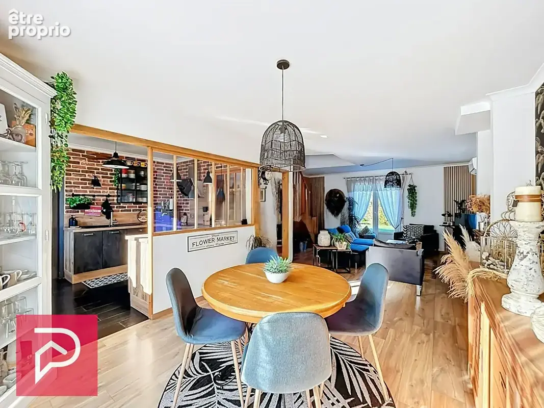 Maison chaleureuse et parfaitement entretenue - photo 3