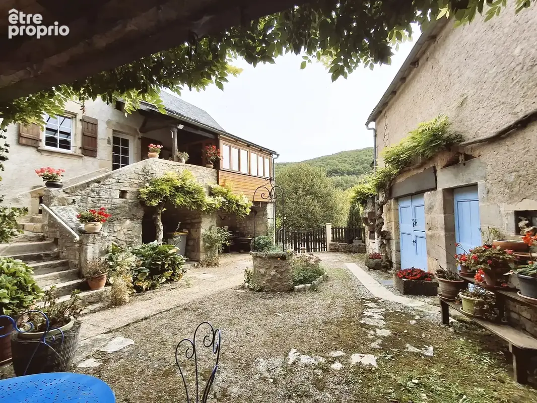 Une maison pleine de charme, prête à emménager, avec un beau potentiel d’aménagement - photo 10