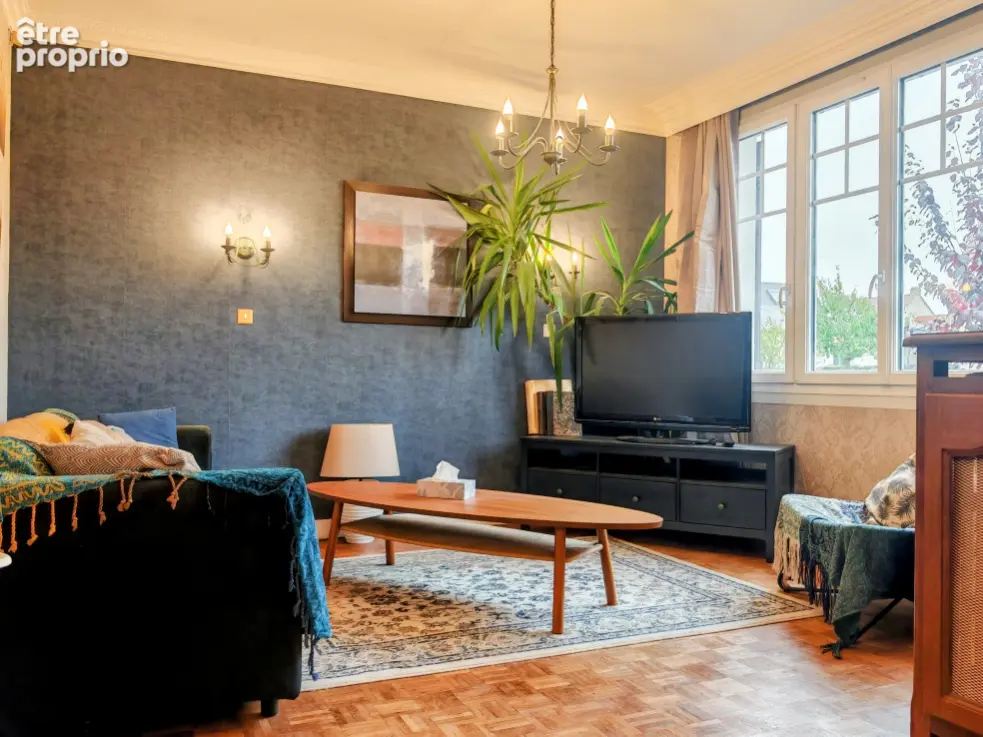 Maison individuelle, 4 chambres, garages et sous-sol - photo 2