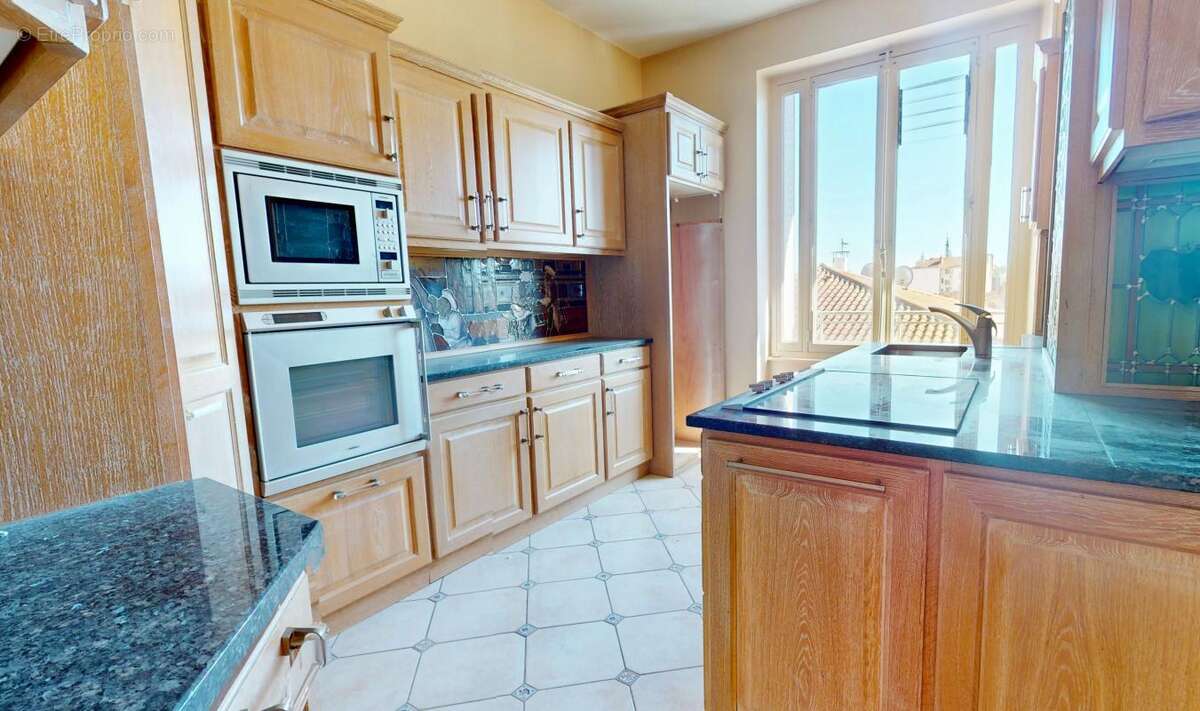 Appartement à LYON-4E