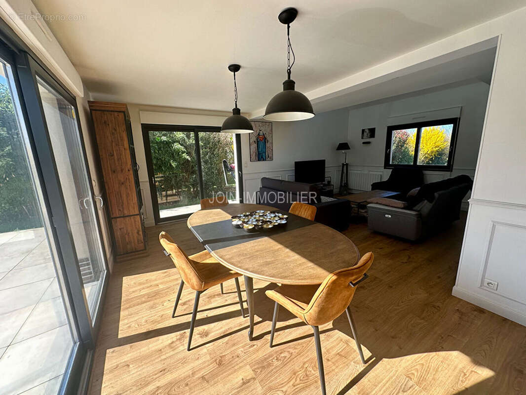 Maison à SAUCHAY
