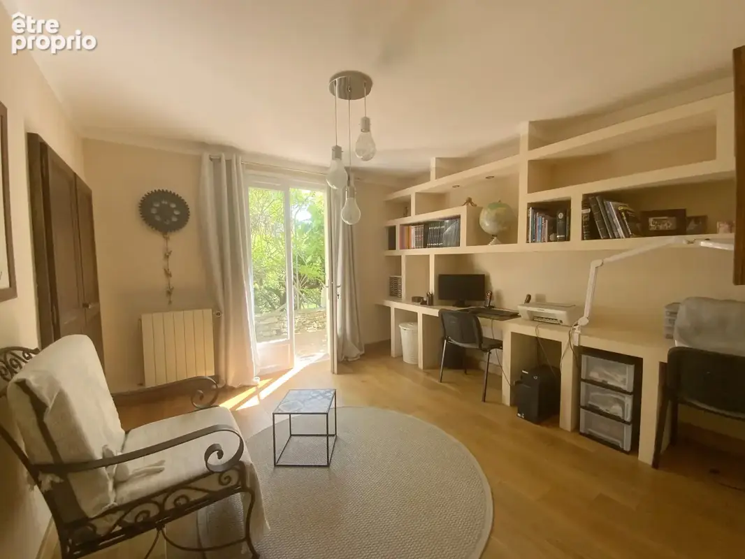 Villa méridionale avec terrain et piscine. - photo 12