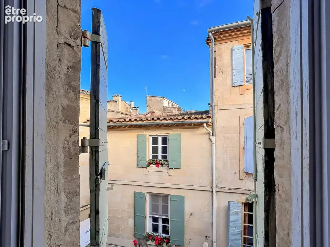 Arles centre historique – Appartement 44 m², pierres apparentes – 119 000 € - photo 5