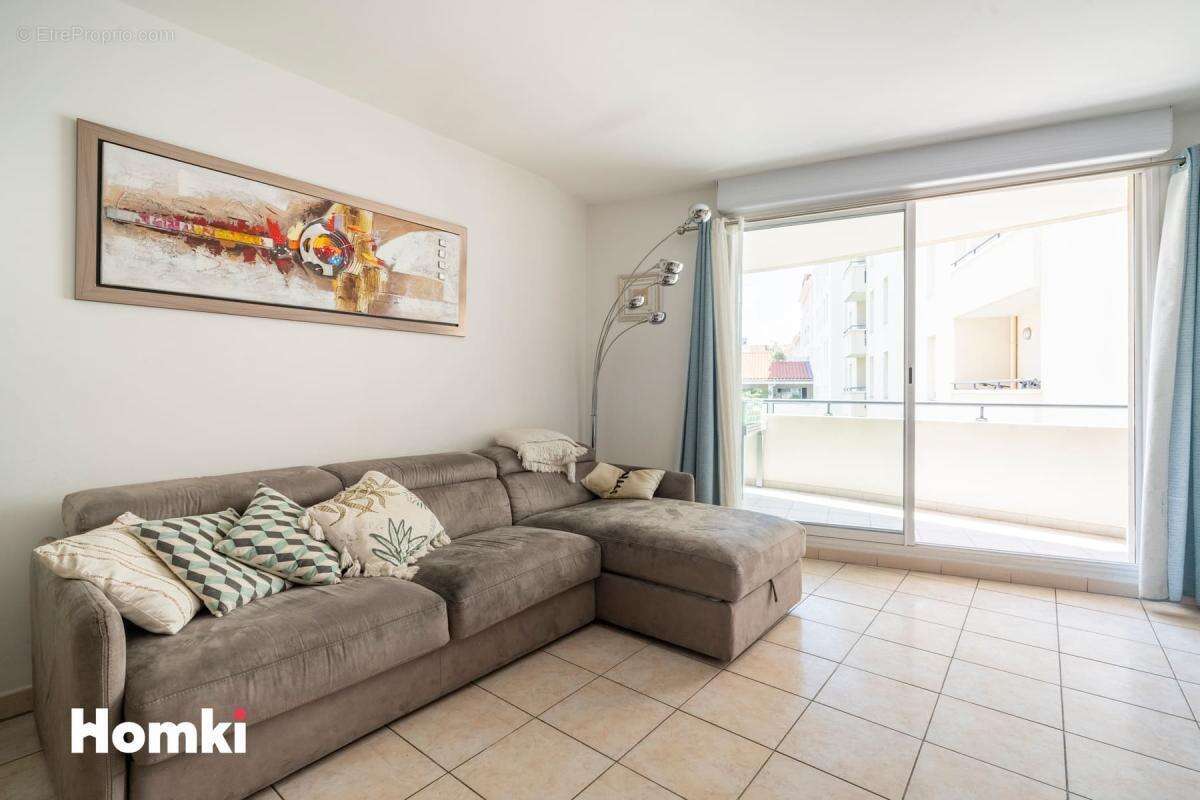 Appartement à MARSEILLE-8E