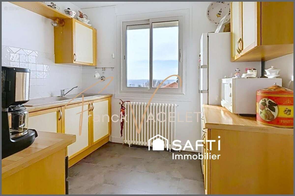 Maison 130 m² à La Reole  - photo 4