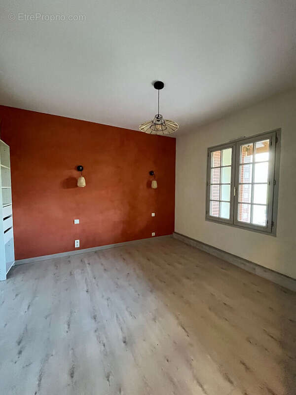 Maison à LA CHAUSSAIRE