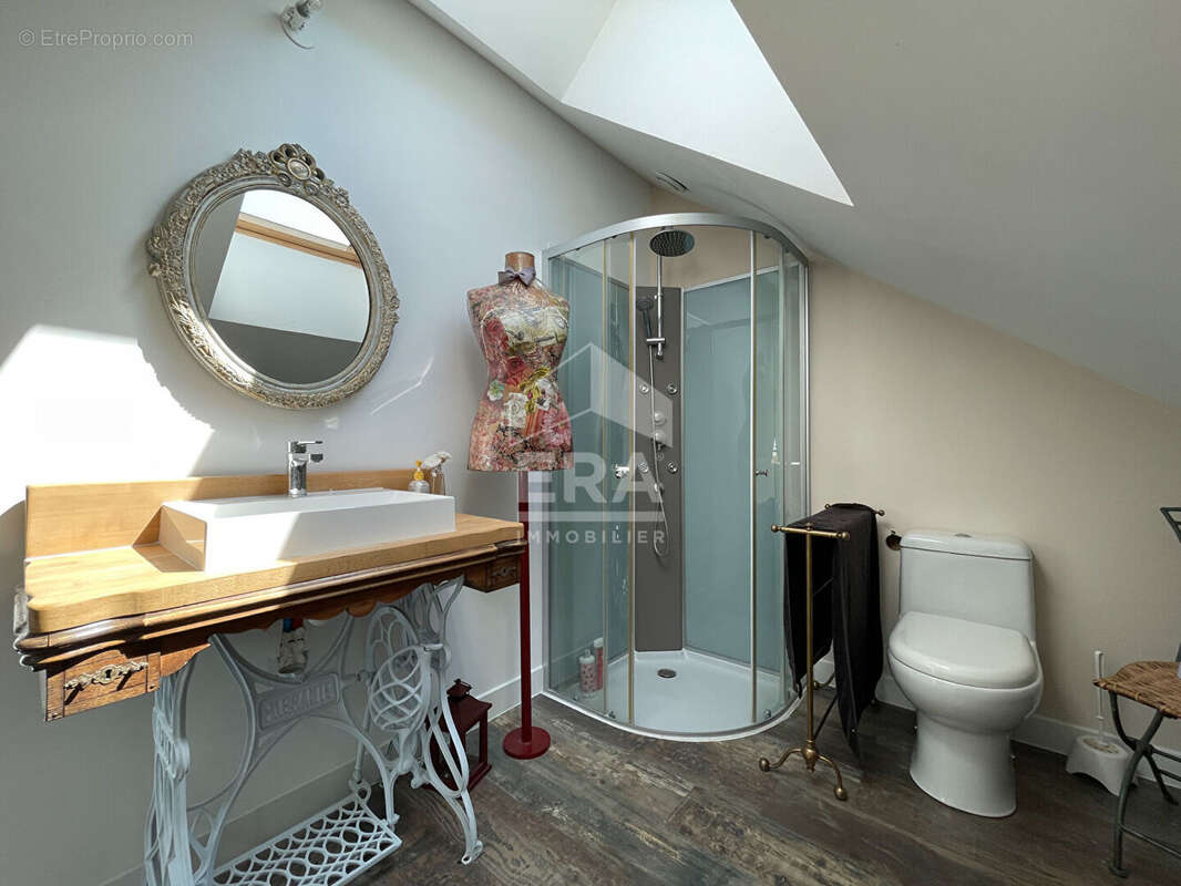 Maison à SAVIGNAC-LES-EGLISES