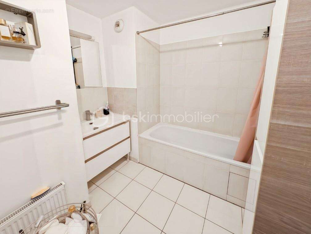 F3 63m2 dernier etage 4/4 residence 2015 avec parking en sous sol proche tram - photo 12