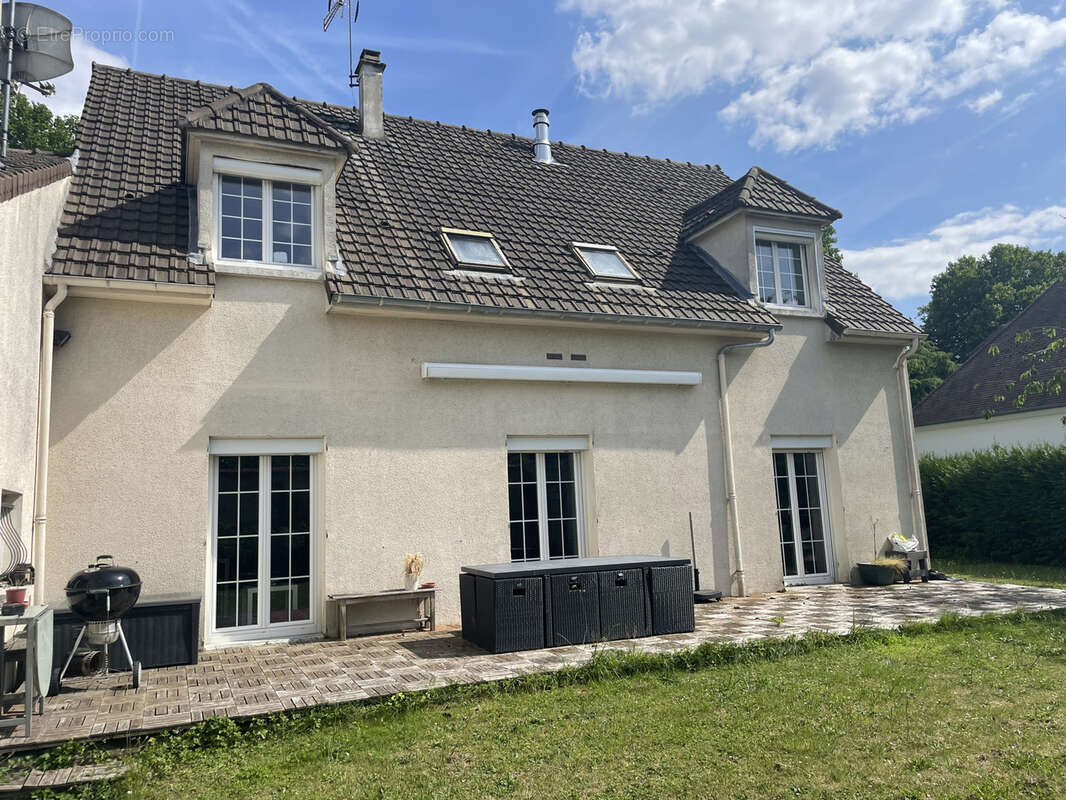 Maison à PONTOISE