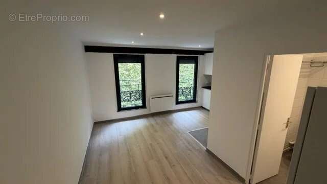 TOULOUSE CENTRE, JEAN-JAURES,  Beau Studio rénové de 20 M² vendu libre - photo 11