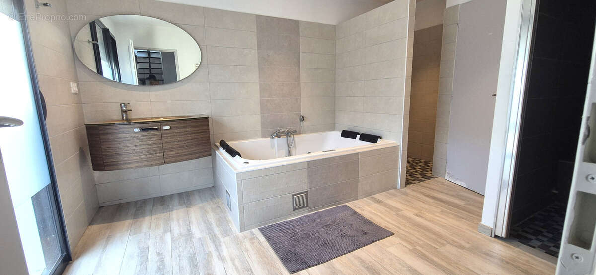 Maison à SAINT-SULPICE-DE-ROYAN