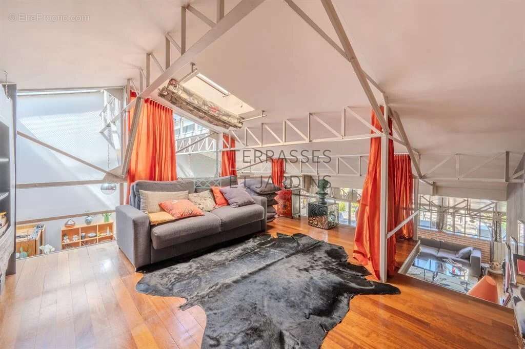 Appartement à ISSY-LES-MOULINEAUX