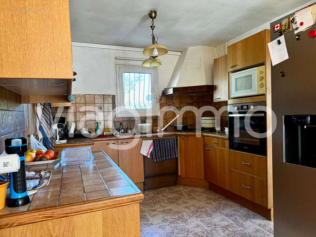 Maison à POURRIERES