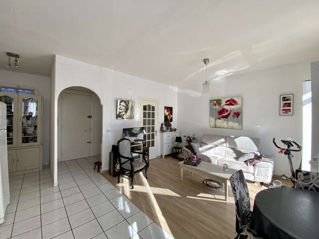 Appartement à SAINT-ETIENNE