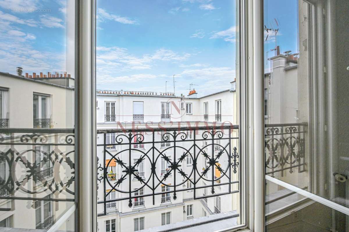 Appartement à PARIS-19E