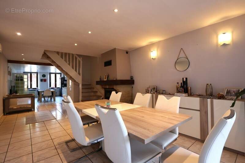 Maison à PETIT-FAILLY