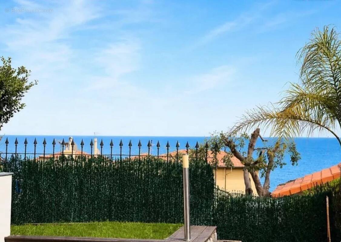 Appartement à EZE