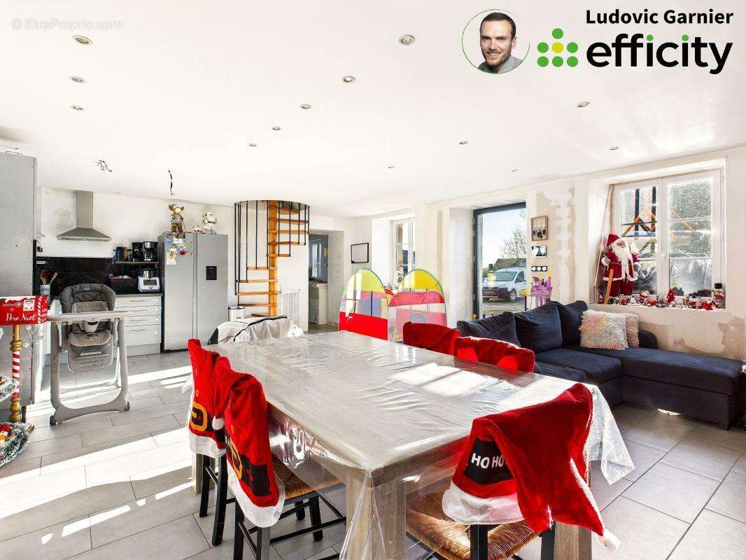 Maison à LE TEILLEUL