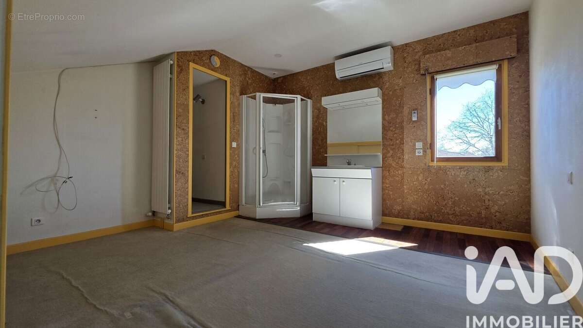 Maison 155 m² à Riom  - photo 9