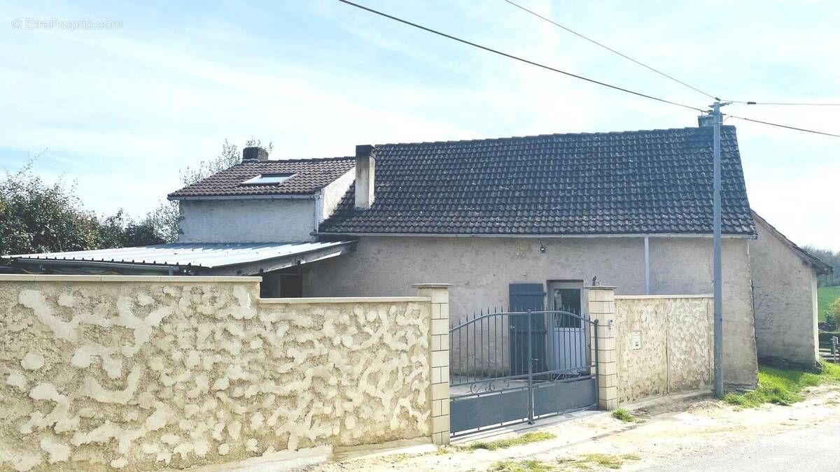 Maison à CHENEVELLES