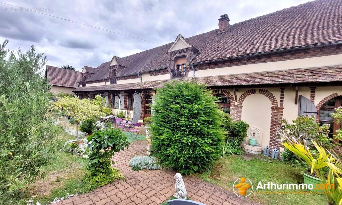 Maison à EZY-SUR-EURE