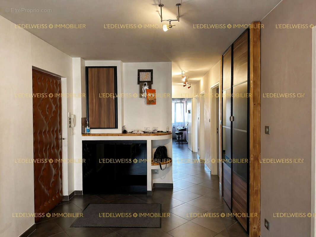 Appartement à SAINT-PIERRE-EN-FAUCIGNY