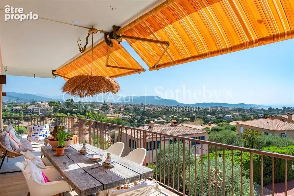 Exclusivité, appartement de prestige au dernier étage à Nice Fabron avec terrasse de 70 m² et vue mer panoramique - photo 4