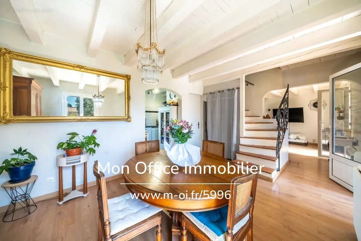 Maison à VENELLES